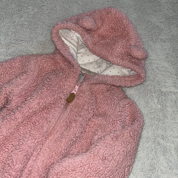 Carters pink fuzzy bunting suit - Picture 4 of 5